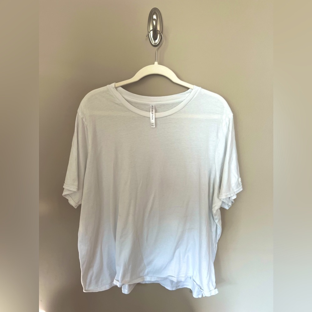 Fabletics white tshirt, size 2X